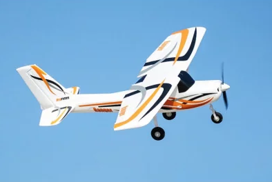 radiostyrda övningsflygplan nybörjare